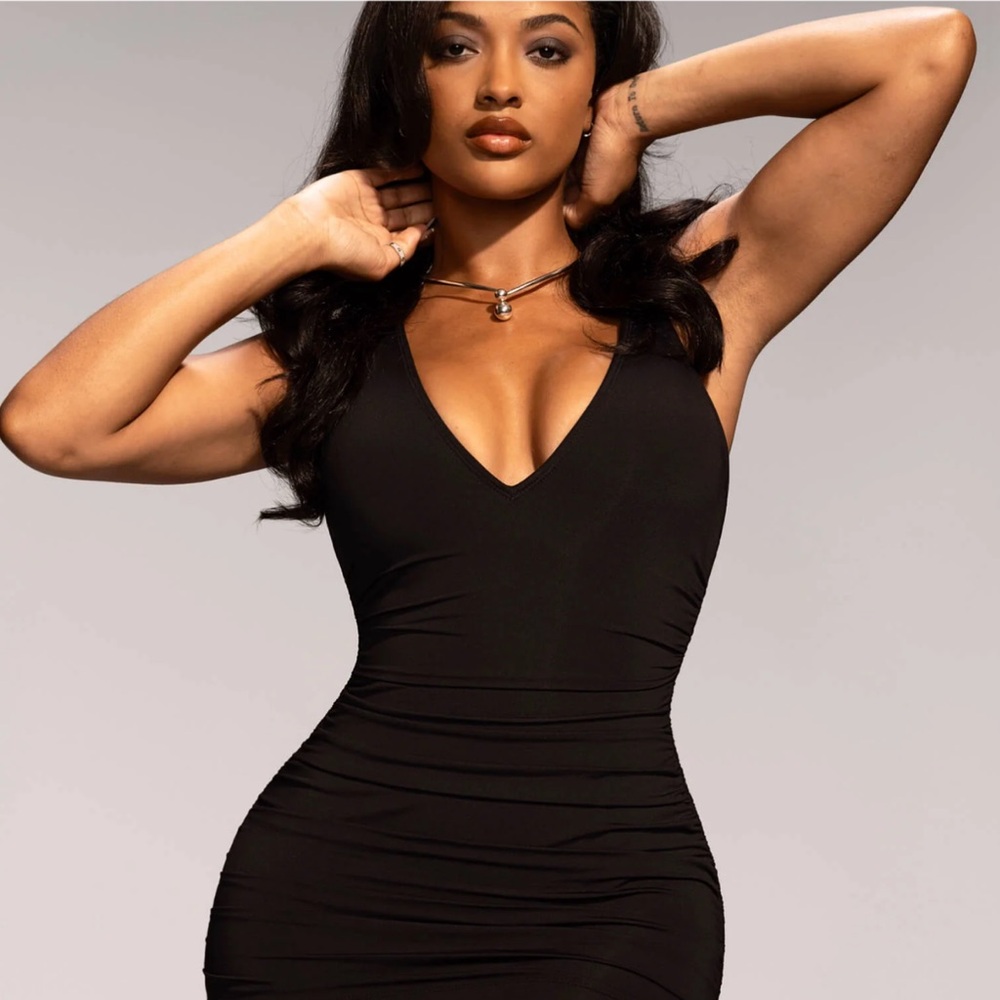 TA3 Plungey Black V-Neck Swimwear / Dress Day to Night Resort. Brand new tags